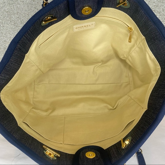 ❤️ SOLD Chanel Small Denim Blue Deauville Tote with gold hardware - Picture 7 of 16